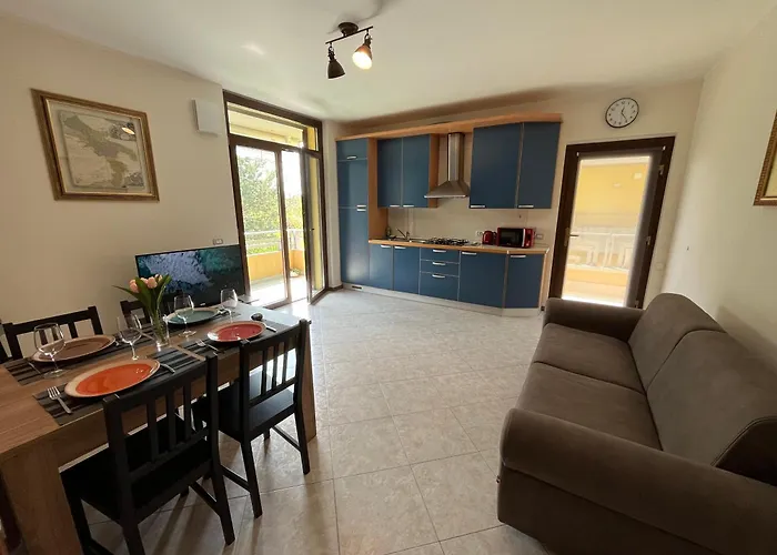 Apartment Discovery Flat With Pool & Bikes