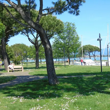Apartamento Discovery Flat With Pool & Bikes Sirmione